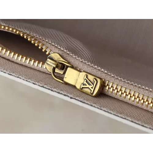 Cheap Louis Vuitton Messenger Bags For Women #1356302 Replica Wholesale [$56.00 USD] [ITEM#1356302] on Replica Louis Vuitton Messenger Bags
