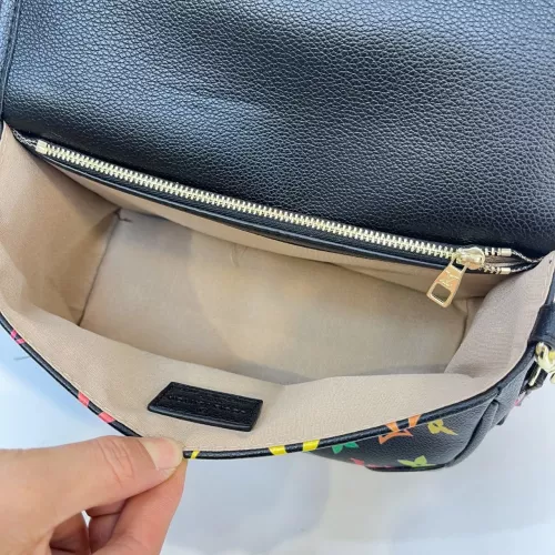 Cheap Louis Vuitton Messenger Bags For Women #1356550 Replica Wholesale [$40.00 USD] [ITEM#1356550] on Replica Louis Vuitton Messenger Bags