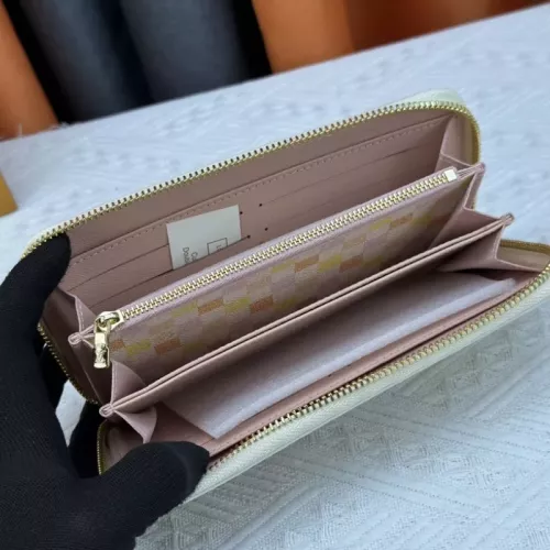 Cheap Louis Vuitton LV Card Case #1356719 Replica Wholesale [$38.00 USD] [ITEM#1356719] on Replica Louis Vuitton LV Wallets