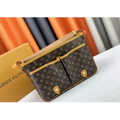 Cheap Louis Vuitton AAA Quality Messenger Bags For Unisex #1357373 Replica Wholesale [$76.00 USD] [ITEM#1357373] on Replica Louis Vuitton AAA Quality Messenger Bags