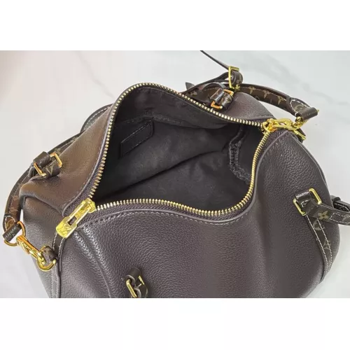 Cheap Louis Vuitton AAA Quality Messenger Bags For Women #1357446 Replica Wholesale [$68.00 USD] [ITEM#1357446] on Replica Louis Vuitton AAA Quality Messenger Bags