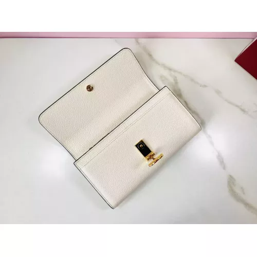 Cheap Gucci AAA Card Case #1357871 Replica Wholesale [$88.00 USD] [ITEM#1357871] on Replica Gucci AAA Wallets