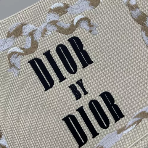 Cheap Christian Dior AAA Quality Tote-Handbags For Women #1358572 Replica Wholesale [$96.00 USD] [ITEM#1358572] on Replica Christian Dior AAA Quality Handbags