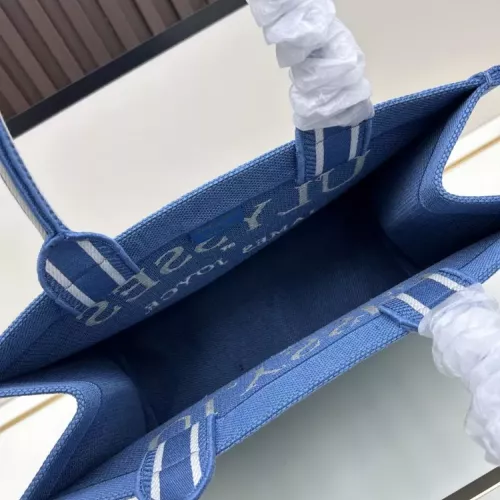 Cheap Christian Dior AAA Quality Tote-Handbags For Women #1358582 Replica Wholesale [$96.00 USD] [ITEM#1358582] on Replica Christian Dior AAA Quality Handbags