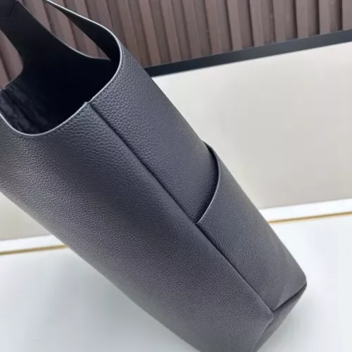 Cheap Christian Dior AAA Quality Shoulder Bags For Women #1358603 Replica Wholesale [$102.00 USD] [ITEM#1358603] on Replica Christian Dior AAA Quality Shoulder Bags