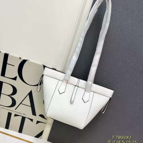 Cheap Fendi AAA Quality Shoulder Bags For Women #1358780 Replica Wholesale [$96.00 USD] [ITEM#1358780] on Replica Fendi AAA Quality Shoulder Bags