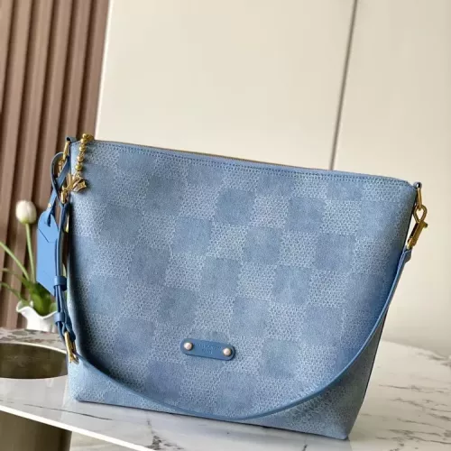 Louis Vuitton AAA Quality Messenger Bags For Women #1358899