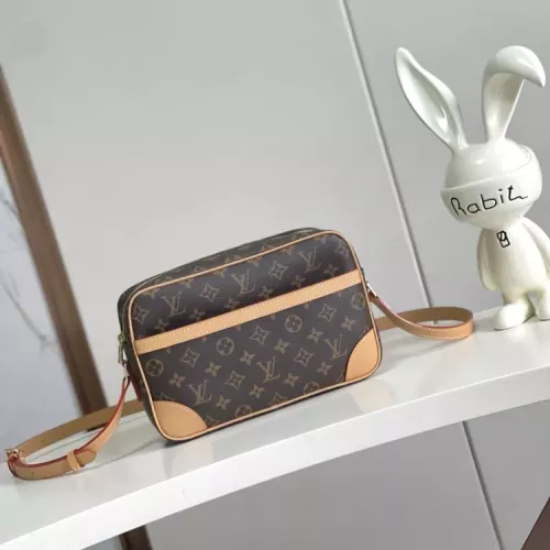 Louis Vuitton AAA Quality Messenger Bags For Women #1358906