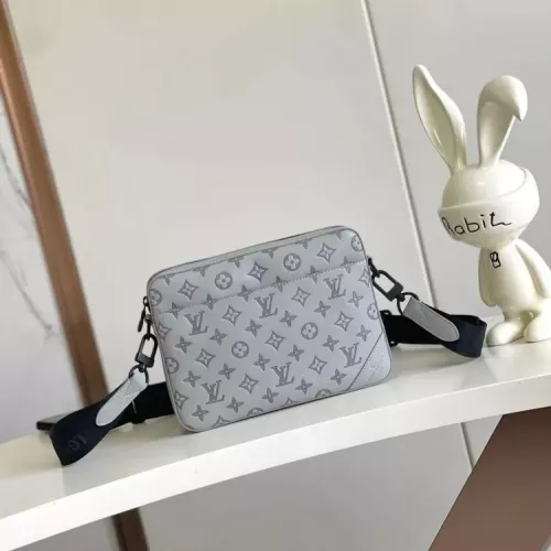 Louis Vuitton AAA Quality Messenger Bags For Unisex #1358910