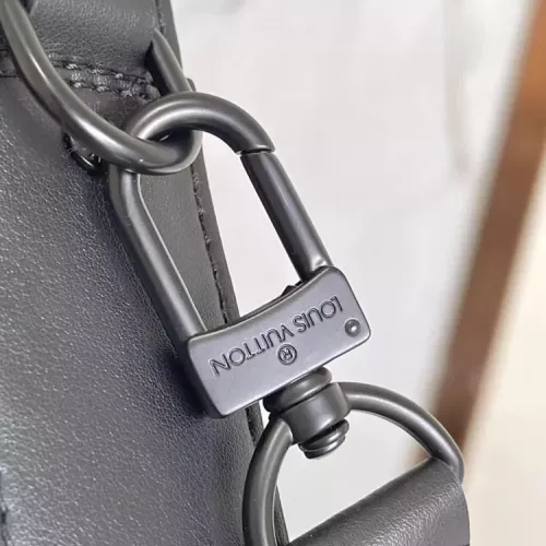 Cheap Louis Vuitton AAA Quality Messenger Bags For Unisex #1358911 Replica Wholesale [$182.00 USD] [ITEM#1358911] on Replica Louis Vuitton AAA Quality Messenger Bags