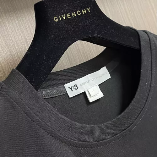 Cheap Y-3 T-Shirts Short Sleeved For Men #1358921 Replica Wholesale [$60.00 USD] [ITEM#1358921] on Replica Y-3 T-Shirts
