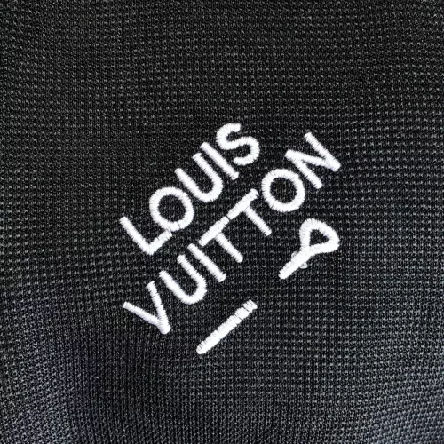 Cheap Louis Vuitton LV T-Shirts Short Sleeved For Men #1359150 Replica Wholesale [$82.00 USD] [ITEM#1359150] on Replica Louis Vuitton LV T-Shirts