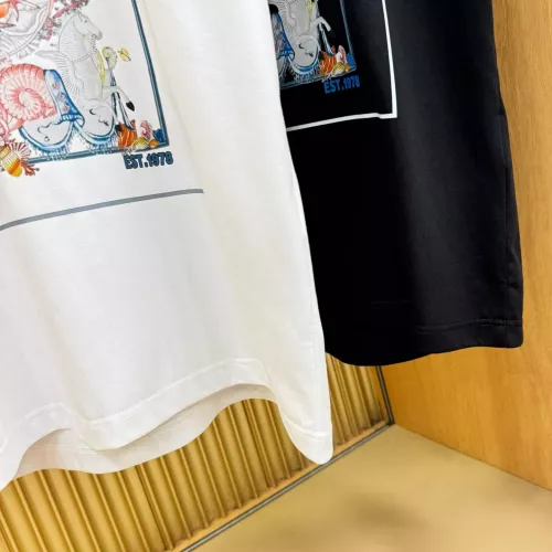 Cheap Versace T-Shirts Short Sleeved For Men #1359151 Replica Wholesale [$85.00 USD] [ITEM#1359151] on Replica Versace T-Shirts