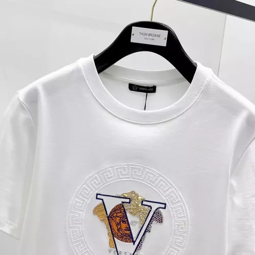 Cheap Versace T-Shirts Short Sleeved For Unisex #1359273 Replica Wholesale [$64.00 USD] [ITEM#1359273] on Replica Versace T-Shirts