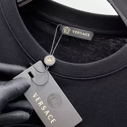 Cheap Versace T-Shirts Short Sleeved For Unisex #1359274 Replica Wholesale [$64.00 USD] [ITEM#1359274] on Replica Versace T-Shirts