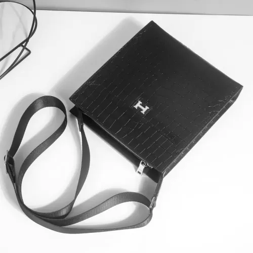 Cheap Hermes AAA Man Messenger Bags #1359672 Replica Wholesale [$102.00 USD] [ITEM#1359672] on Replica Hermes AAA Man Messenger Bags