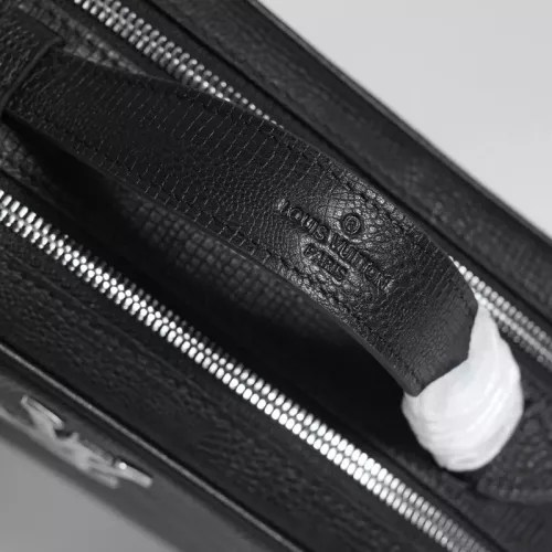 Cheap Louis Vuitton AAA Man Messenger Bags #1359685 Replica Wholesale [$108.00 USD] [ITEM#1359685] on Replica Louis Vuitton AAA Man Messenger Bags