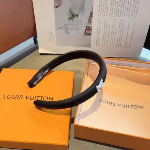 Cheap Louis Vuitton LV Headband For Women #1359754 Replica Wholesale [$27.00 USD] [ITEM#1359754] on Replica Louis Vuitton LV Headband