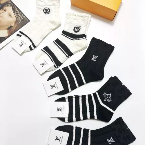 Cheap Louis Vuitton LV Socks #1360058 Replica Wholesale [$27.00 USD] [ITEM#1360058] on Replica Louis Vuitton LV Socks