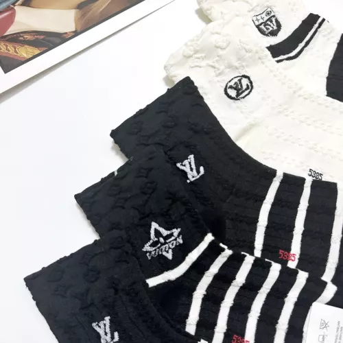 Cheap Louis Vuitton LV Socks #1360058 Replica Wholesale [$27.00 USD] [ITEM#1360058] on Replica Louis Vuitton LV Socks