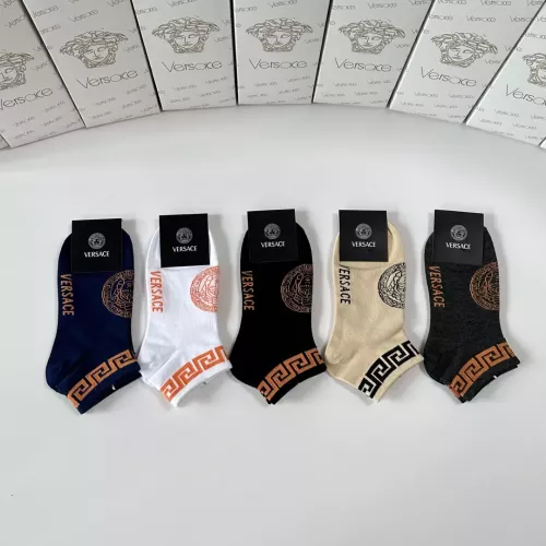 Cheap Versace Socks #1360304 Replica Wholesale [$27.00 USD] [ITEM#1360304] on Replica Versace Socks