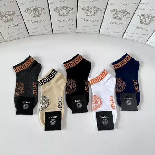 Cheap Versace Socks #1360304 Replica Wholesale [$27.00 USD] [ITEM#1360304] on Replica Versace Socks