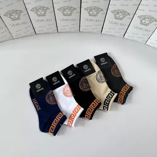 Cheap Versace Socks #1360304 Replica Wholesale [$27.00 USD] [ITEM#1360304] on Replica Versace Socks