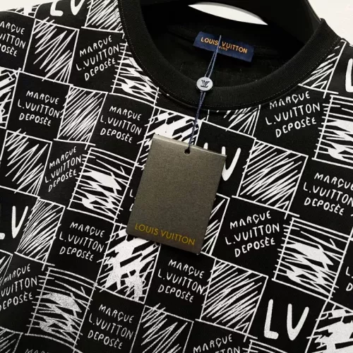 Cheap Louis Vuitton LV T-Shirts Short Sleeved For Unisex #1361895 Replica Wholesale [$40.00 USD] [ITEM#1361895] on Replica Louis Vuitton LV T-Shirts