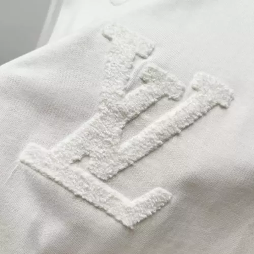 Cheap Louis Vuitton LV T-Shirts Short Sleeved For Unisex #1361900 Replica Wholesale [$40.00 USD] [ITEM#1361900] on Replica Louis Vuitton LV T-Shirts