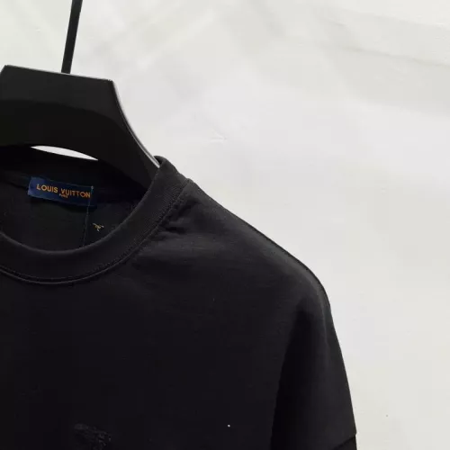 Cheap Louis Vuitton LV T-Shirts Short Sleeved For Unisex #1361916 Replica Wholesale [$40.00 USD] [ITEM#1361916] on Replica Louis Vuitton LV T-Shirts