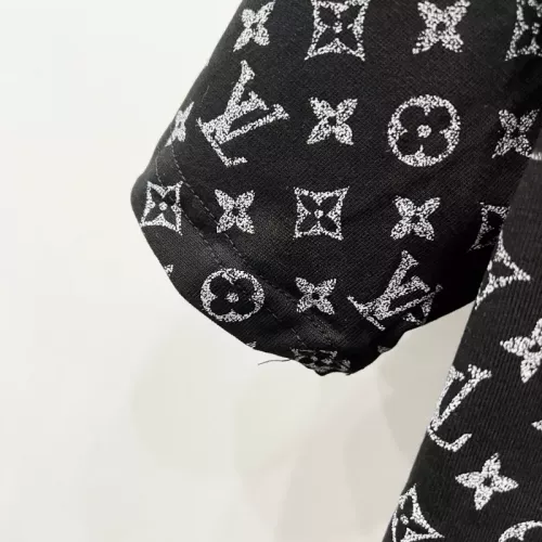Cheap Louis Vuitton LV T-Shirts Short Sleeved For Unisex #1361918 Replica Wholesale [$40.00 USD] [ITEM#1361918] on Replica Louis Vuitton LV T-Shirts