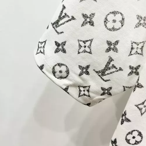 Cheap Louis Vuitton LV T-Shirts Short Sleeved For Unisex #1361919 Replica Wholesale [$40.00 USD] [ITEM#1361919] on Replica Louis Vuitton LV T-Shirts