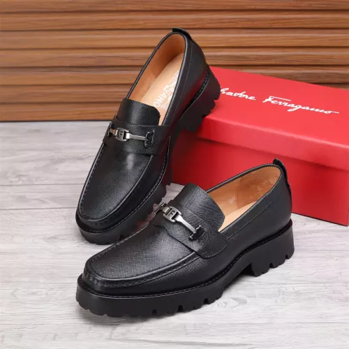 Salvatore Ferragamo Leather Shoes For Men #1362017