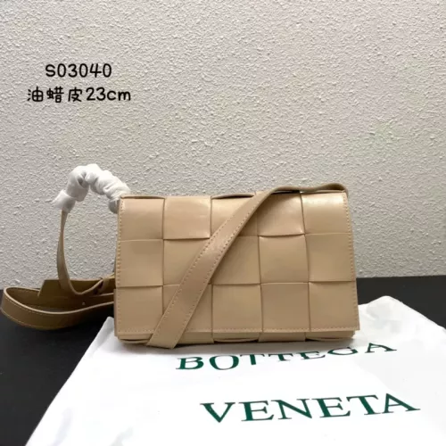 Bottega Veneta BV AAA Quality Messenger Bags For Women #1363640