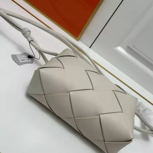 Cheap Bottega Veneta BV AAA Quality Messenger Bags For Women #1363642 Replica Wholesale [$96.00 USD] [ITEM#1363642] on Replica Bottega Veneta BV AAA Quality Messenger Bags