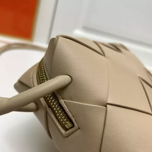 Cheap Bottega Veneta BV AAA Quality Messenger Bags For Women #1363643 Replica Wholesale [$96.00 USD] [ITEM#1363643] on Replica Bottega Veneta BV AAA Quality Messenger Bags