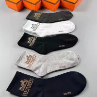 Cheap Hermes Socks For Men #1352868 Replica Wholesale [$25.00 USD] [ITEM#1352868] on Replica Hermes Socks