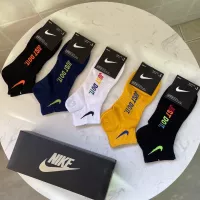Cheap Nike Socks #1352876 Replica Wholesale [$25.00 USD] [ITEM#1352876] on Replica Nike Socks