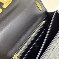 Cheap Valentino AAA Quality Messenger Bags For Women #1355373 Replica Wholesale [$98.00 USD] [ITEM#1355373] on Replica Valentino AAA Quality Messenger Bags