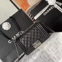 Cheap Chanel AAA Quality Messenger Bags For Women #1356052 Replica Wholesale [$125.00 USD] [ITEM#1356052] on Replica Chanel AAA Quality Messenger Bags