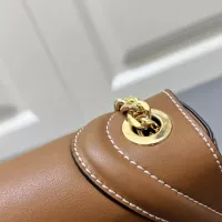 Cheap Gucci AAA Quality Messenger Bags For Women #1356168 Replica Wholesale [$92.00 USD] [ITEM#1356168] on Replica Gucci AAA Quality Messenger Bags