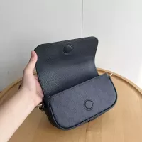 Cheap Gucci AAA Quality Messenger Bags For Women #1357200 Replica Wholesale [$72.00 USD] [ITEM#1357200] on Replica Gucci AAA Quality Messenger Bags