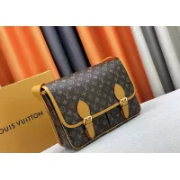 Cheap Louis Vuitton AAA Quality Messenger Bags For Unisex #1357373 Replica Wholesale [$76.00 USD] [ITEM#1357373] on Replica Louis Vuitton AAA Quality Messenger Bags