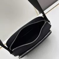 Cheap Burberry AAA Quality Messenger Bags For Unisex #1358502 Replica Wholesale [$88.00 USD] [ITEM#1358502] on Replica Burberry AAA Quality Messenger Bags