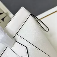 Cheap Fendi AAA Quality Shoulder Bags For Women #1358780 Replica Wholesale [$96.00 USD] [ITEM#1358780] on Replica Fendi AAA Quality Shoulder Bags