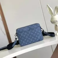 Cheap Louis Vuitton AAA Quality Messenger Bags For Unisex #1358912 Replica Wholesale [$182.00 USD] [ITEM#1358912] on Replica Louis Vuitton AAA Quality Messenger Bags