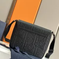 Cheap Christian Dior AAA Man Messenger Bags #1359171 Replica Wholesale [$160.00 USD] [ITEM#1359171] on Replica Christian Dior AAA Man Messenger Bags