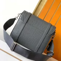 Cheap Gucci AAA Man Messenger Bags #1359474 Replica Wholesale [$140.00 USD] [ITEM#1359474] on Replica Gucci AAA Man Messenger Bags