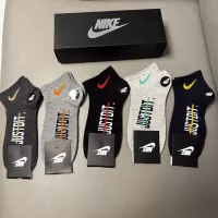 Cheap Nike Socks #1360132 Replica Wholesale [$25.00 USD] [ITEM#1360132] on Replica Nike Socks