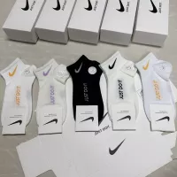 Cheap Nike Socks For Women #1360320 Replica Wholesale [$25.00 USD] [ITEM#1360320] on Replica Nike Socks